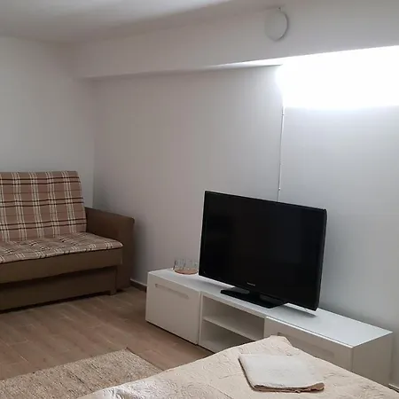 Saules Sveciu Namai *