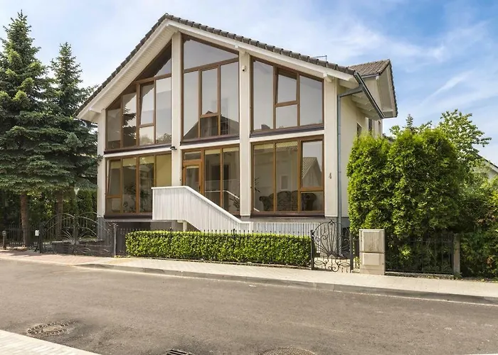 Saules Sveciu Namai Gasthuis *