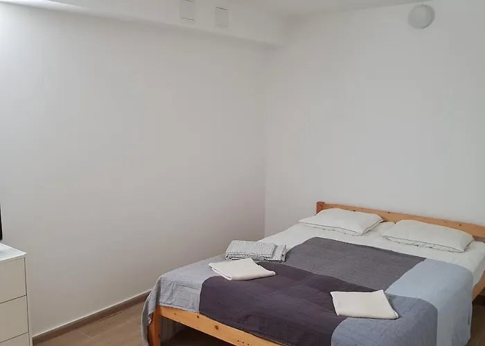 Saules Sveciu Namai Gasthuis