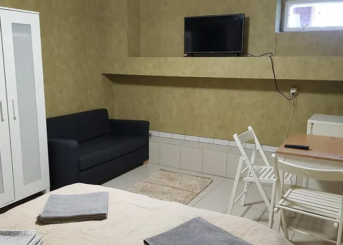 Saules Sveciu Namai Gasthuis